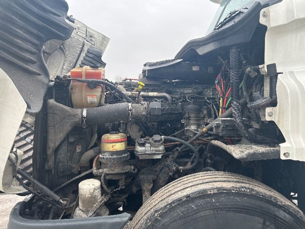 Day Cab Tractor-Heavy Duty Tractors-Freightliner-2019-Cascadia 12564ST-Norwalk-OH-609,112\n\t\tmiles-$ 28,250 - Image 16