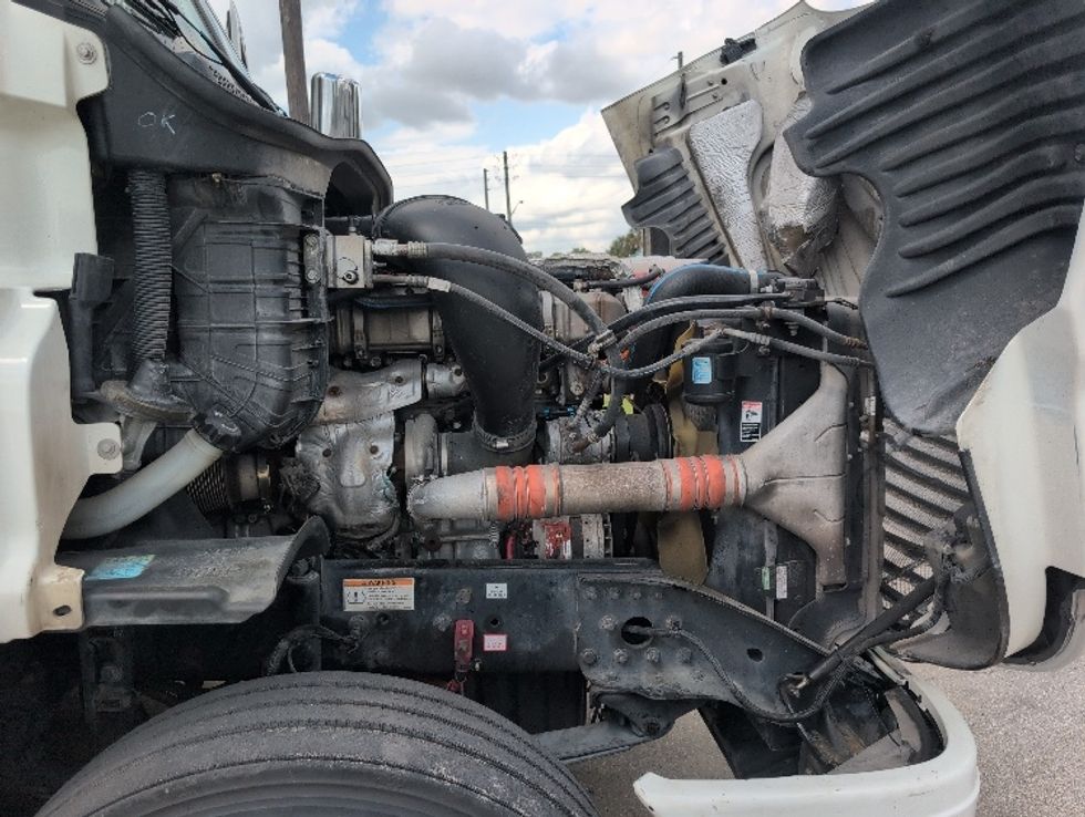 Day Cab Tractor-Heavy Duty Tractors-Freightliner-2019-Cascadia 12564ST-Ocala-FL-680,774\n\t\tmiles-$ 21,750 - Image 15