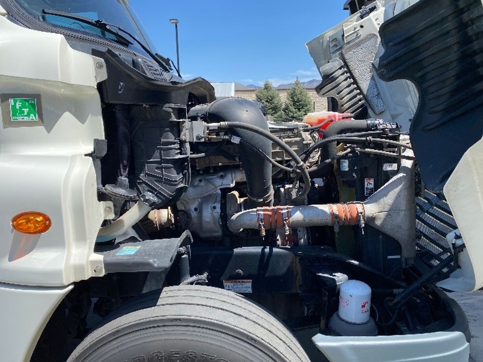 Day Cab Tractor-Heavy Duty Tractors-Freightliner-2019-Cascadia 12564ST-Ogden-UT-491,616\n\t\tmiles-$ 32,750 - Image 15