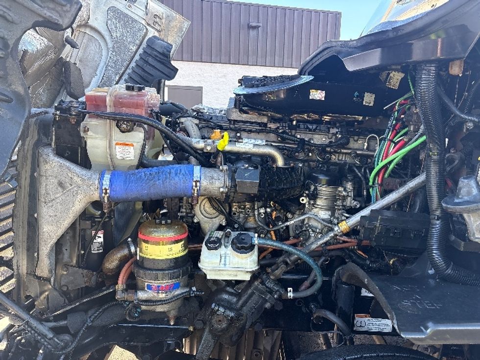 Day Cab Tractor-Heavy Duty Tractors-Freightliner-2019-Cascadia 12564ST-Pennsauken-NJ-374,136\n\t\tmiles-$ 38,500 - Image 16