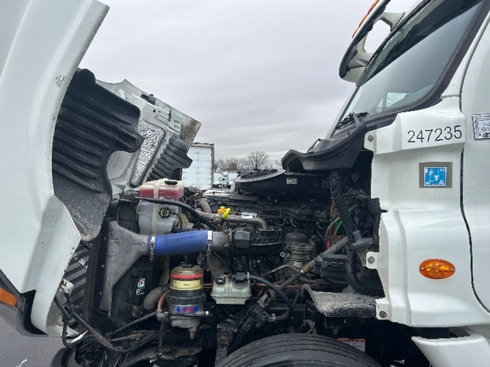 Day Cab Tractor-Heavy Duty Tractors-Freightliner-2019-Cascadia 12564ST-Pennsauken-NJ-375,672\n\t\tmiles-$ 39,250 - Image 16