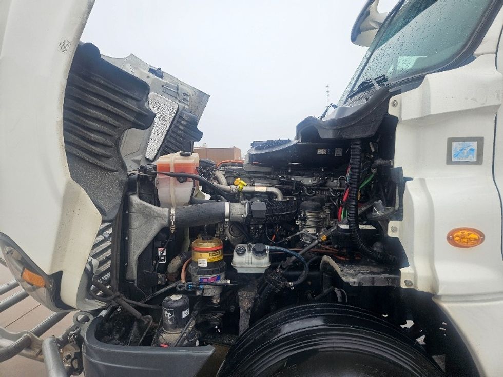 Day Cab Tractor-Heavy Duty Tractors-Freightliner-2019-Cascadia 12564ST-Peosta-IA-698,661\n\t\tmiles-$ 27,250 - Image 16