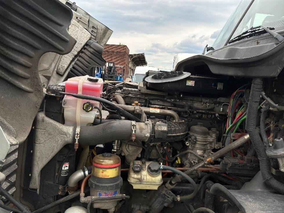 Day Cab Tractor-Heavy Duty Tractors-Freightliner-2019-Cascadia 12564ST-Philadelphia-PA-229,424\n\t\tmiles-$ 41,000 - Image 16