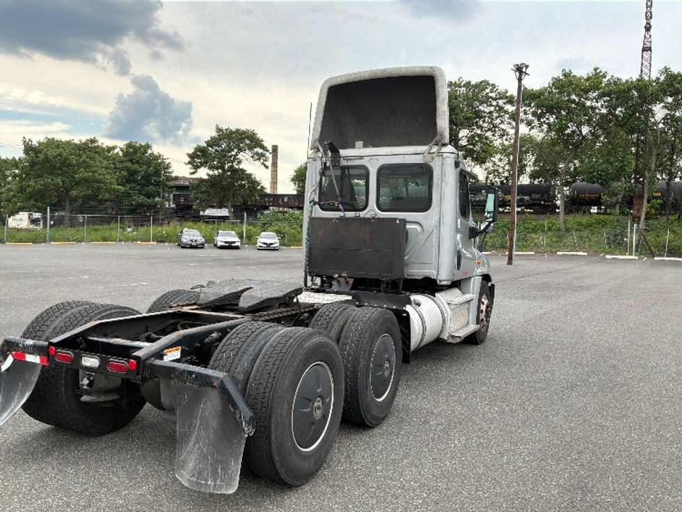 Day Cab Tractor-Heavy Duty Tractors-Freightliner-2019-Cascadia 12564ST-Philadelphia-PA-229,424\n\t\tmiles-$ 41,000 - Image 7