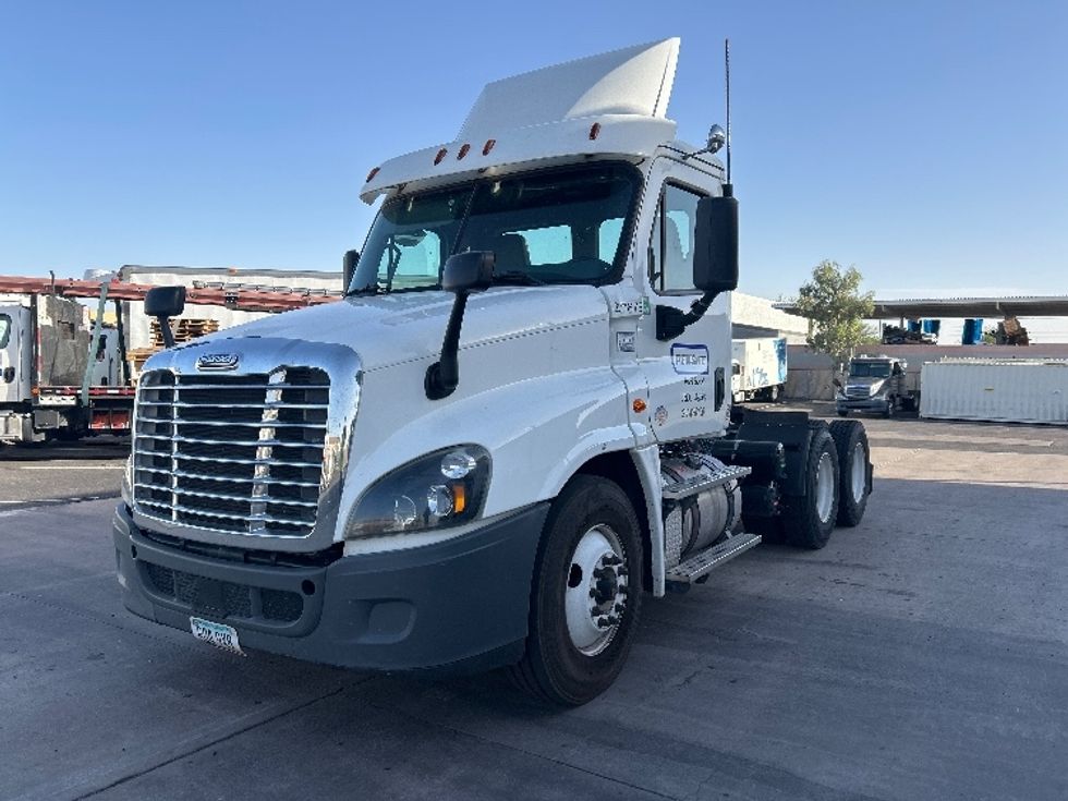 Day Cab Tractor-Heavy Duty Tractors-Freightliner-2019-Cascadia 12564ST-Phoenix-AZ-249,177\n\t\tmiles-$ 50,500 - Image 3