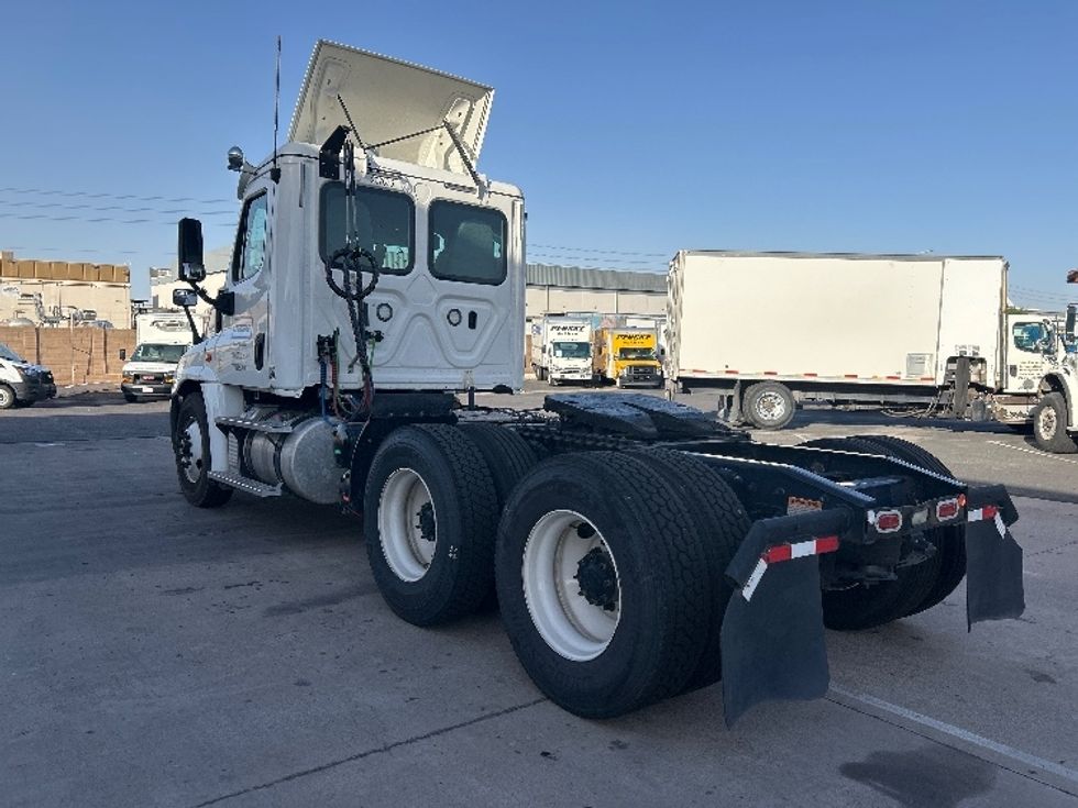 Day Cab Tractor-Heavy Duty Tractors-Freightliner-2019-Cascadia 12564ST-Phoenix-AZ-249,177\n\t\tmiles-$ 50,500 - Image 5