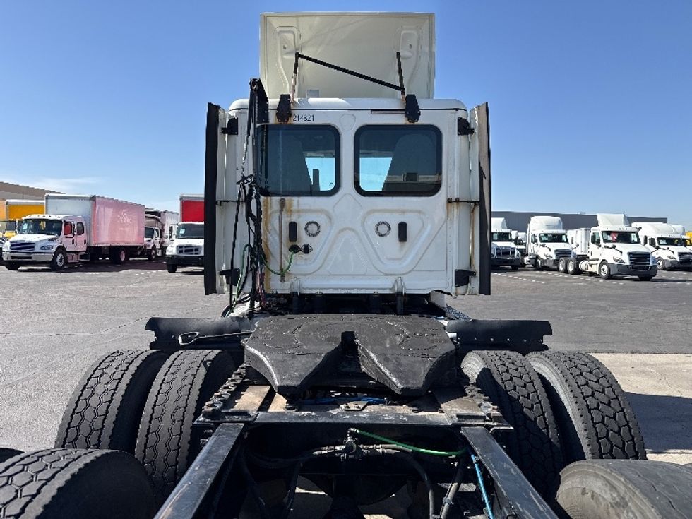 Day Cab Tractor-Heavy Duty Tractors-Freightliner-2019-Cascadia 12564ST-Phoenix-AZ-255,165\n\t\tmiles-$ 42,500 - Image 6