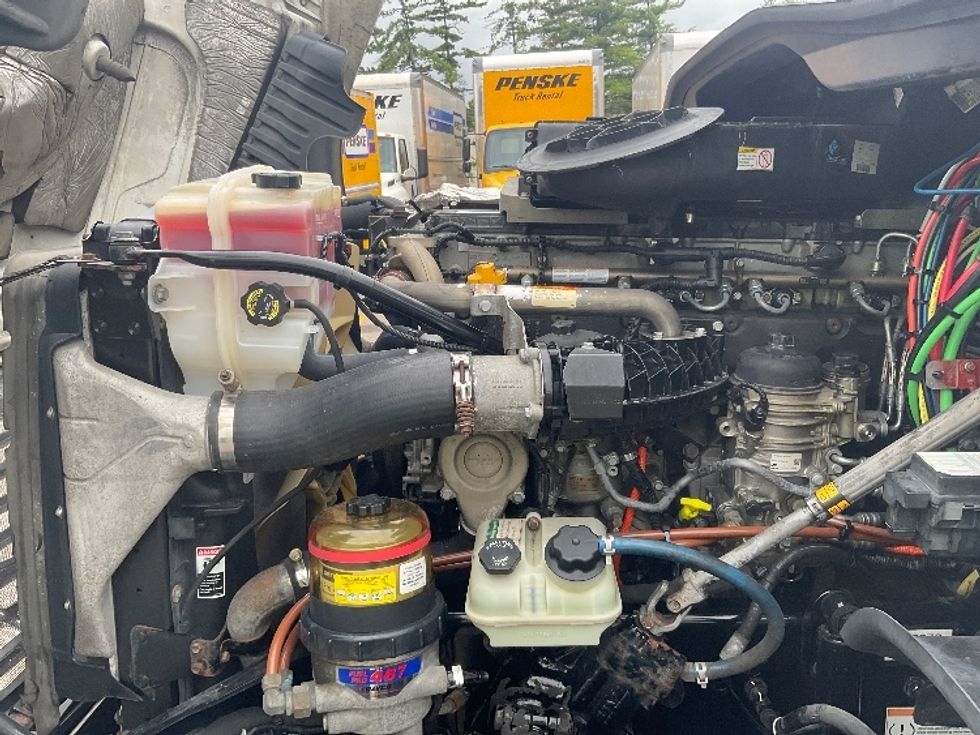 Day Cab Tractor-Heavy Duty Tractors-Freightliner-2019-Cascadia 12564ST-Piqua-OH-564,330\n\t\tmiles-$ 32,000 - Image 16