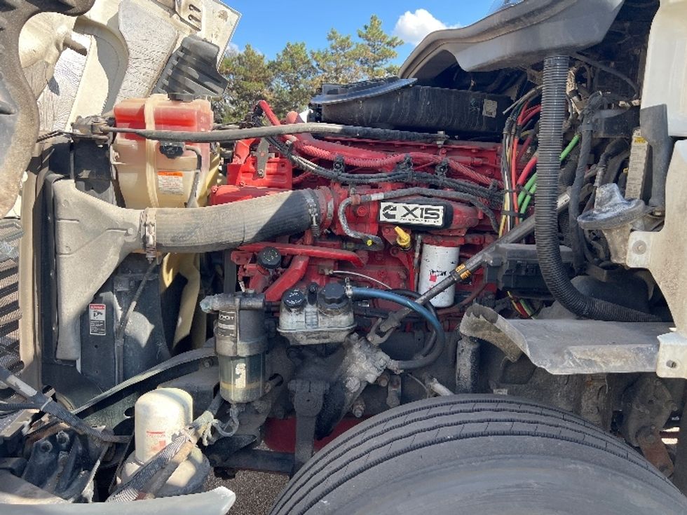 Day Cab Tractor-Heavy Duty Tractors-Freightliner-2019-Cascadia 12564ST-Plymouth-MI-167,398\n\t\tmiles-$ 45,250 - Image 16