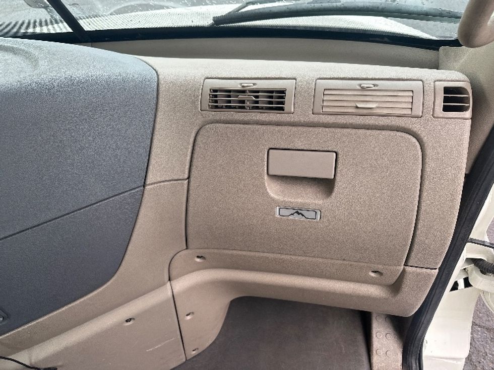 Day Cab Tractor-Heavy Duty Tractors-Freightliner-2019-Cascadia 12564ST-Portland-OR-323,241\n\t\tmiles-$ 44,250 - Image 13