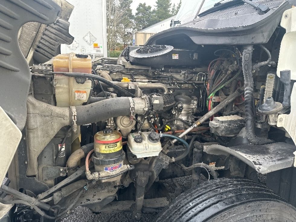 Day Cab Tractor-Heavy Duty Tractors-Freightliner-2019-Cascadia 12564ST-Portland-OR-323,241\n\t\tmiles-$ 44,250 - Image 16