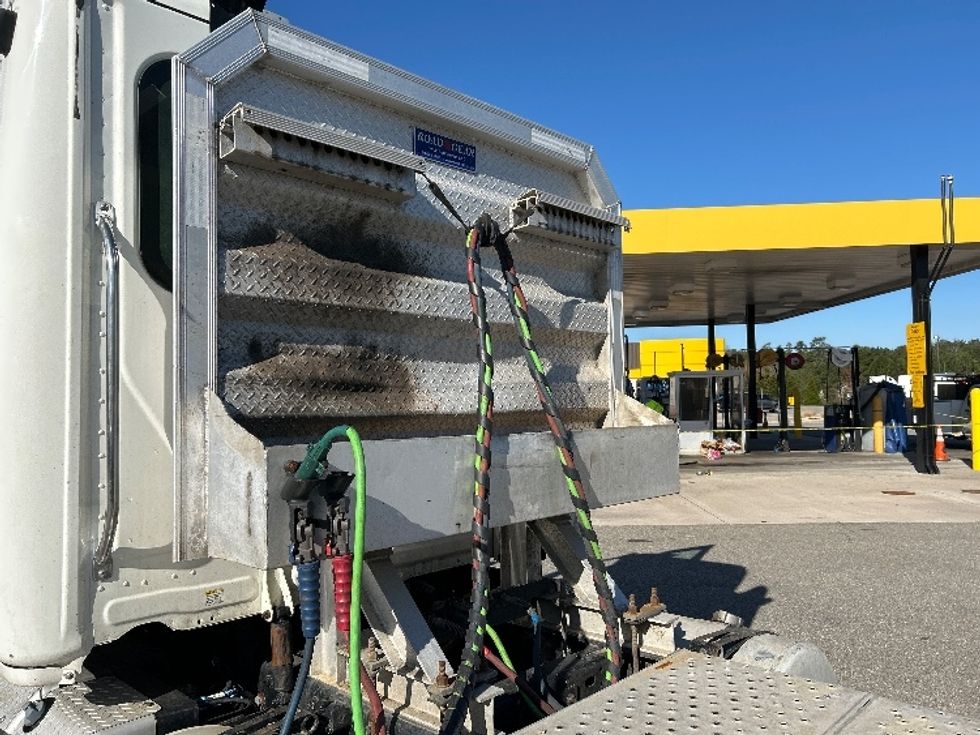 Day Cab Tractor-Heavy Duty Tractors-Freightliner-2019-Cascadia 12564ST-Prince George-VA-436,523\n\t\tmiles-$ 36,750 - Image 18