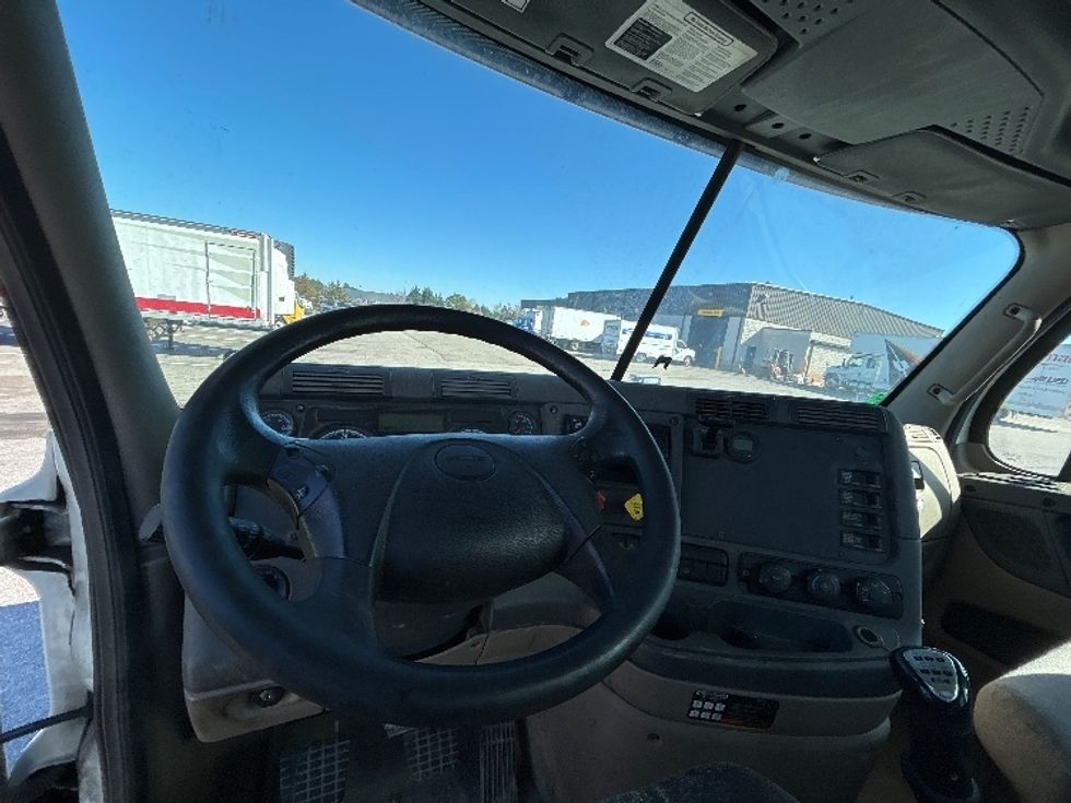 Day Cab Tractor-Heavy Duty Tractors-Freightliner-2019-Cascadia 12564ST-Prince George-VA-468,973\n\t\tmiles-$ 35,000 - Image 11