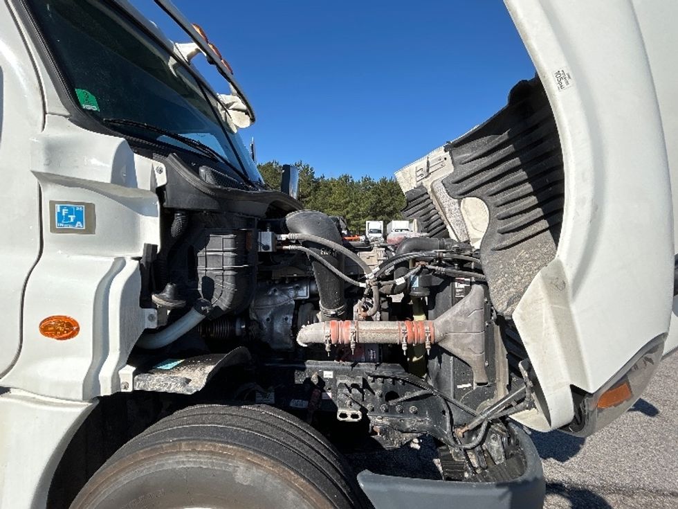 Day Cab Tractor-Heavy Duty Tractors-Freightliner-2019-Cascadia 12564ST-Prince George-VA-468,973\n\t\tmiles-$ 35,000 - Image 15