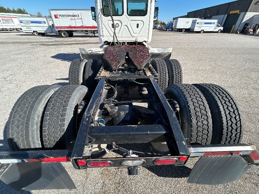 Day Cab Tractor-Heavy Duty Tractors-Freightliner-2019-Cascadia 12564ST-Prince George-VA-468,973\n\t\tmiles-$ 35,000 - Image 6