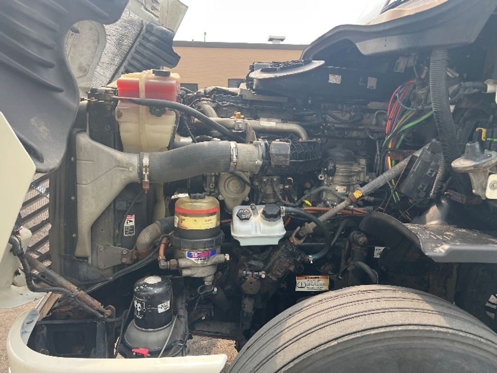 Day Cab Tractor-Heavy Duty Tractors-Freightliner-2019-Cascadia 12564ST-Rochester-NY-570,075\n\t\tmiles-$ 24,250 - Image 16