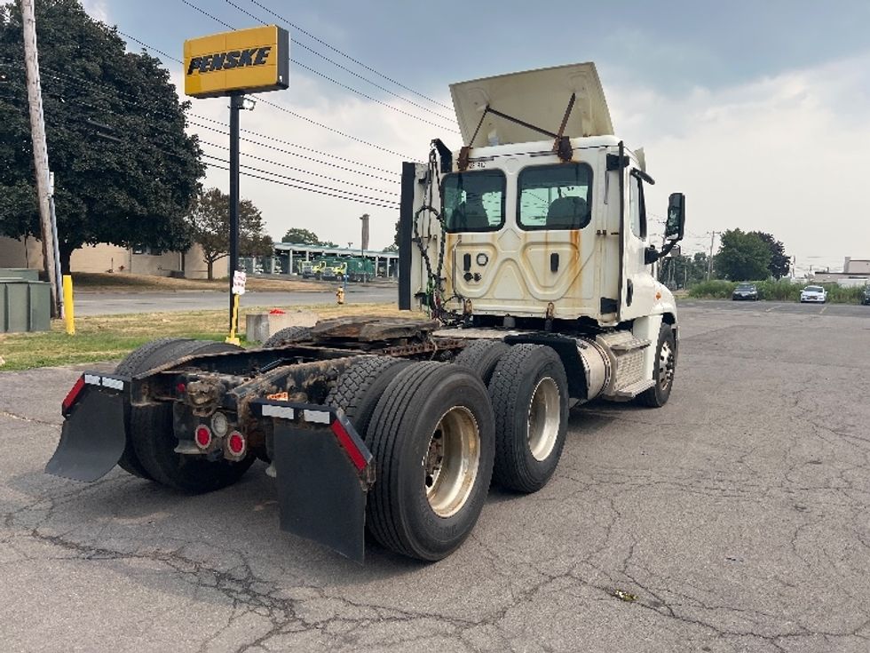 Day Cab Tractor-Heavy Duty Tractors-Freightliner-2019-Cascadia 12564ST-Rochester-NY-570,075\n\t\tmiles-$ 24,250 - Image 7