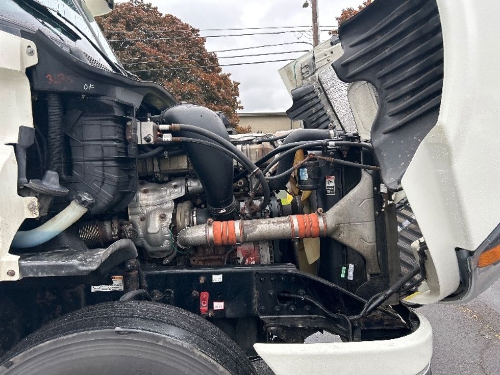 Day Cab Tractor-Heavy Duty Tractors-Freightliner-2019-Cascadia 12564ST-Rochester-NY-611,443\n\t\tmiles-$ 25,750 - Image 15