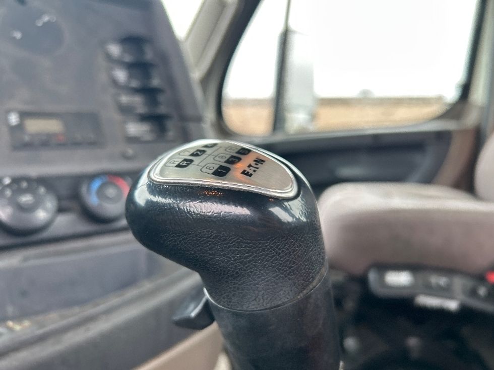 Day Cab Tractor-Heavy Duty Tractors-Freightliner-2019-Cascadia 12564ST-Rochester-NY-611,443\n\t\tmiles-$ 25,750 - Image 17