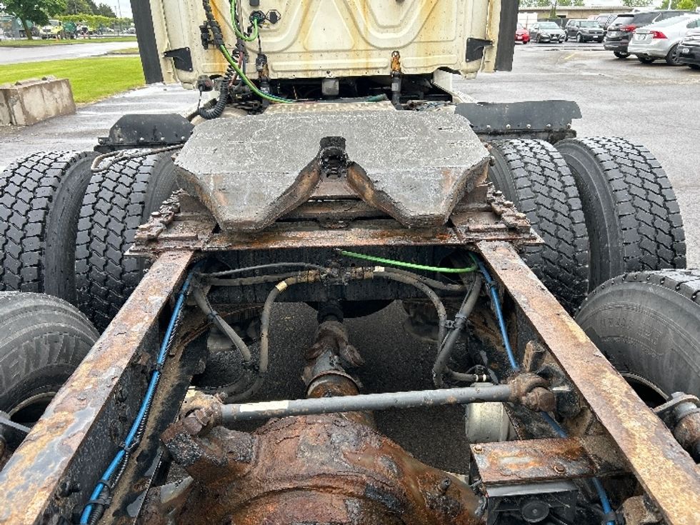 Day Cab Tractor-Heavy Duty Tractors-Freightliner-2019-Cascadia 12564ST-Rochester-NY-611,443\n\t\tmiles-$ 25,750 - Image 6