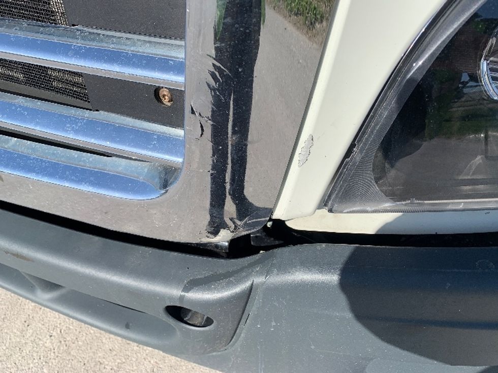 Day Cab Tractor-Heavy Duty Tractors-Freightliner-2019-Cascadia 12564ST-Saginaw-MI-333,643\n\t\tmiles-$ 51,000 - Image 20