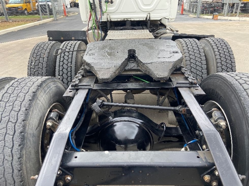 Day Cab Tractor-Heavy Duty Tractors-Freightliner-2019-Cascadia 12564ST-San Antonio-TX-210,516\n\t\tmiles-$ 44,750 - Image 6