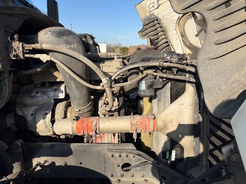 Day Cab Tractor-Heavy Duty Tractors-Freightliner-2019-Cascadia 12564ST-San Antonio-TX-369,388\n\t\tmiles-$ 40,000 - Image 15