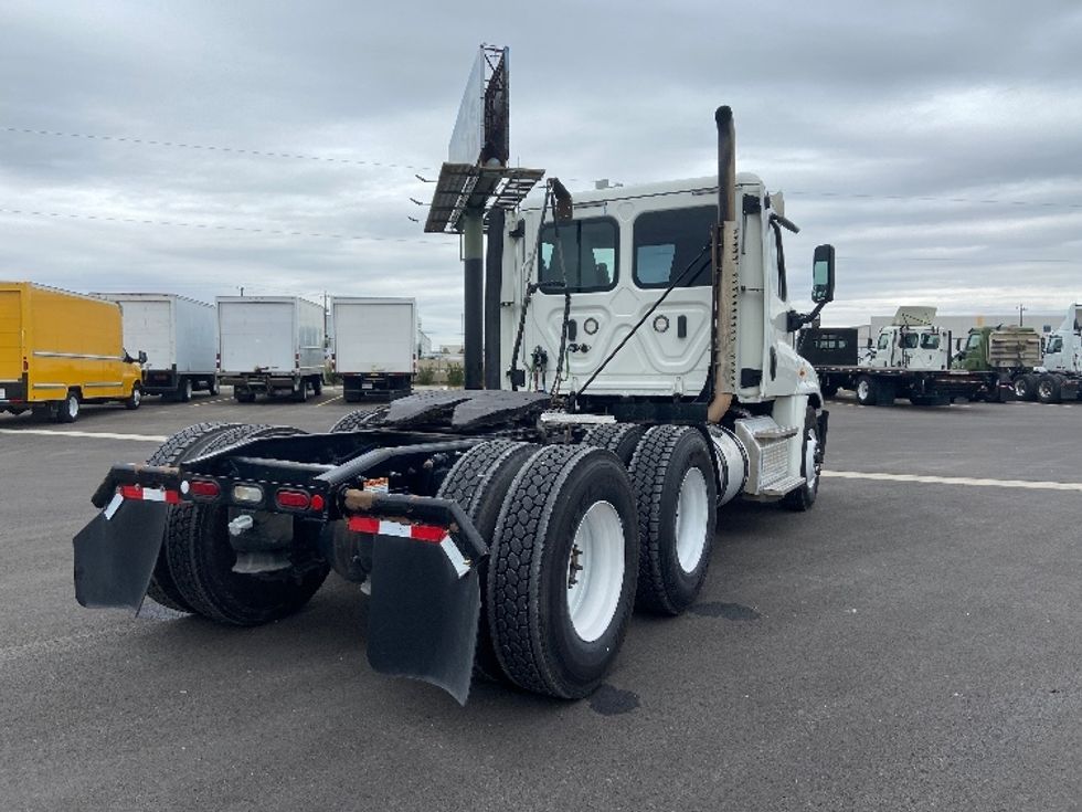 Day Cab Tractor-Heavy Duty Tractors-Freightliner-2019-Cascadia 12564ST-San Antonio-TX-374,203\n\t\tmiles-$ 49,500 - Image 7