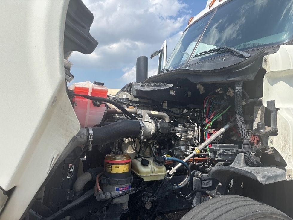 Day Cab Tractor-Heavy Duty Tractors-Freightliner-2019-Cascadia 12564ST-San Antonio-TX-519,874\n\t\tmiles-$ 38,500 - Image 16