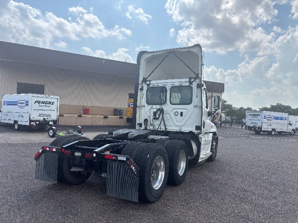 Day Cab Tractor-Heavy Duty Tractors-Freightliner-2019-Cascadia 12564ST-San Antonio-TX-519,874\n\t\tmiles-$ 38,500 - Image 7