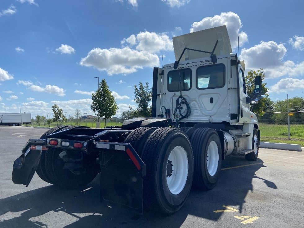 Day Cab Tractor-Heavy Duty Tractors-Freightliner-2019-Cascadia 12564ST-San Antonio-TX-615,500\n\t\tmiles-$ 26,250 - Image 7