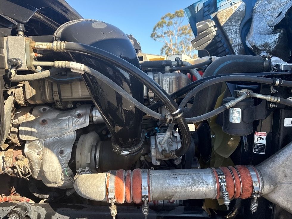 Day Cab Tractor-Heavy Duty Tractors-Freightliner-2019-Cascadia 12564ST-San Marcos-CA-190,326\n\t\tmiles-$ 56,500 - Image 15
