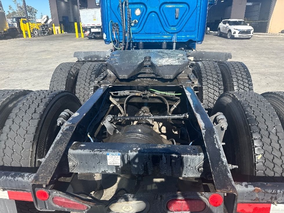 Day Cab Tractor-Heavy Duty Tractors-Freightliner-2019-Cascadia 12564ST-San Marcos-CA-190,326\n\t\tmiles-$ 56,500 - Image 6