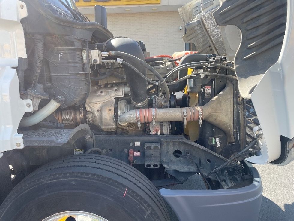 Day Cab Tractor-Heavy Duty Tractors-Freightliner-2019-Cascadia 12564ST-Spartanburg-SC-360,321\n\t\tmiles-$ 42,500 - Image 14