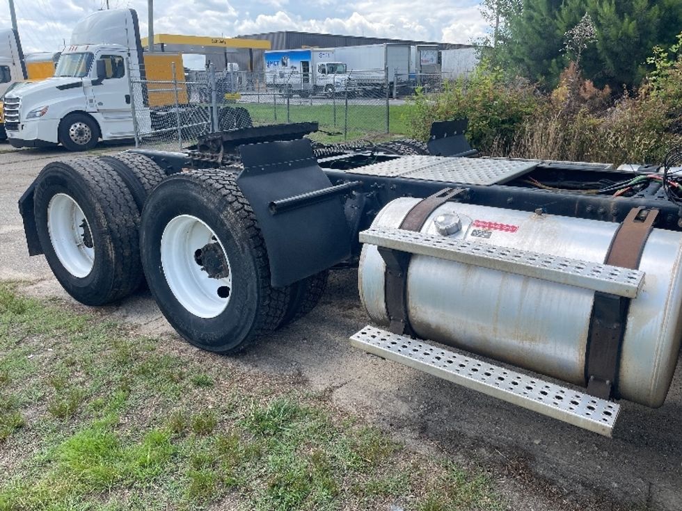 Day Cab Tractor-Heavy Duty Tractors-Freightliner-2019-Cascadia 12564ST-Spartanburg-SC-574,602\n\t\tmiles-$ 27,500 - Image 18