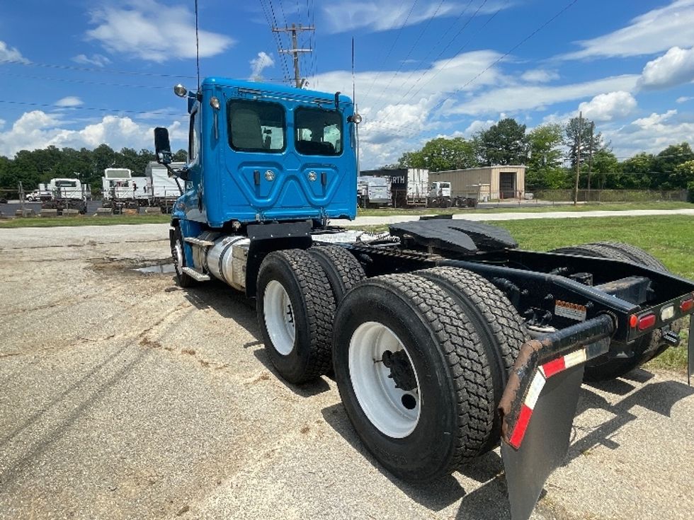 Day Cab Tractor-Heavy Duty Tractors-Freightliner-2019-Cascadia 12564ST-Spartanburg-SC-574,602\n\t\tmiles-$ 27,500 - Image 5