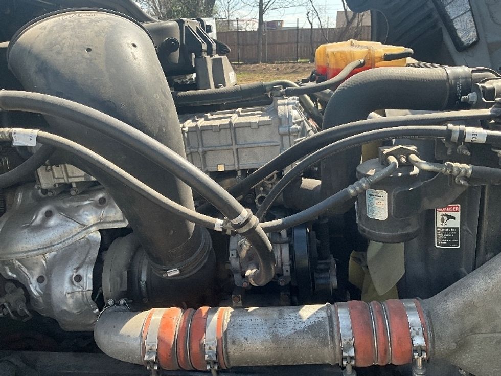 Day Cab Tractor-Heavy Duty Tractors-Freightliner-2019-Cascadia 12564ST-Springfield-MO-163,817\n\t\tmiles-$ 44,750 - Image 14