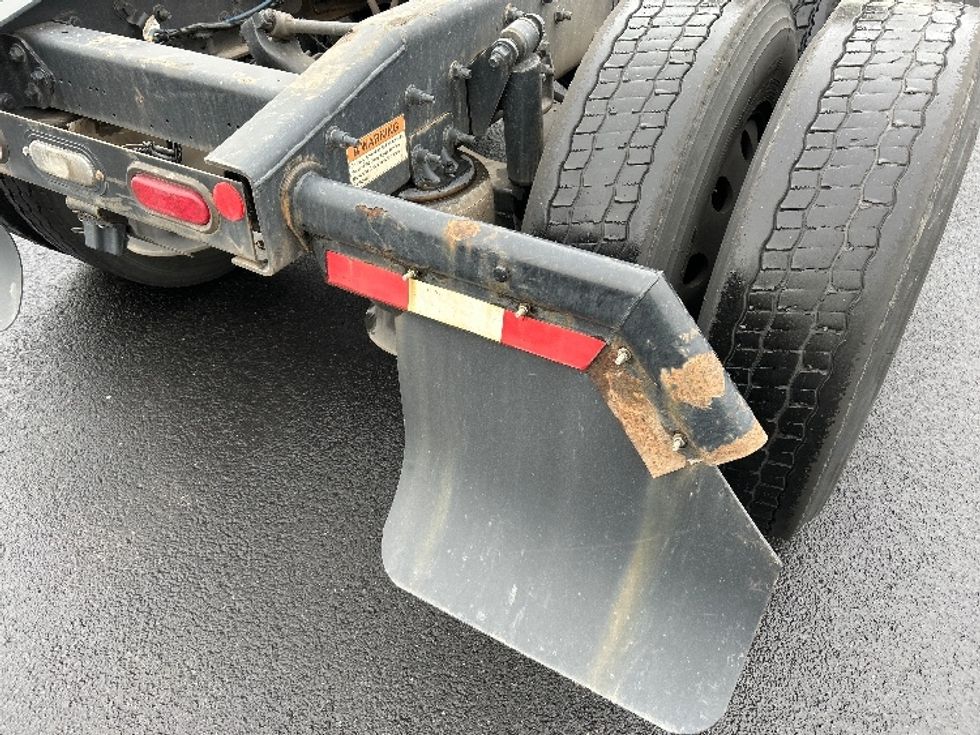 2019 Freightliner Cascadia 125" Sleeper Cab photo 19