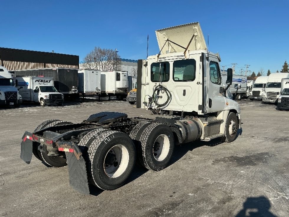 Day Cab Tractor-Heavy Duty Tractors-Freightliner-2019-Cascadia 12564ST-Sturtevant-WI-170,093\n\t\tmiles-$ 59,000 - Image 7