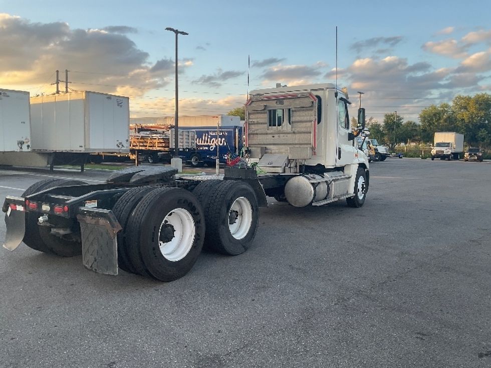 Day Cab Tractor-Heavy Duty Tractors-Freightliner-2019-Cascadia 12564ST-Tampa-FL-349,235\n\t\tmiles-$ 38,250 - Image 7
