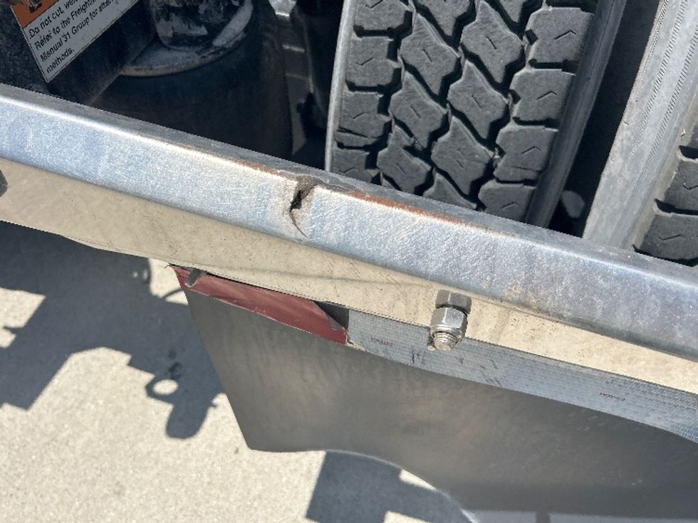 Day Cab Tractor-Heavy Duty Tractors-Freightliner-2019-Cascadia 12564ST-Tampa-FL-382,451\n\t\tmiles-$ 44,000 - Image 19