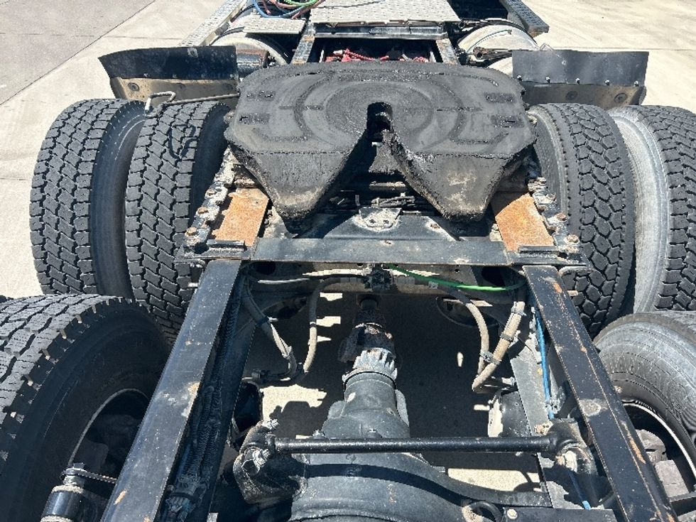 Day Cab Tractor-Heavy Duty Tractors-Freightliner-2019-Cascadia 12564ST-Tampa-FL-382,451\n\t\tmiles-$ 44,000 - Image 6