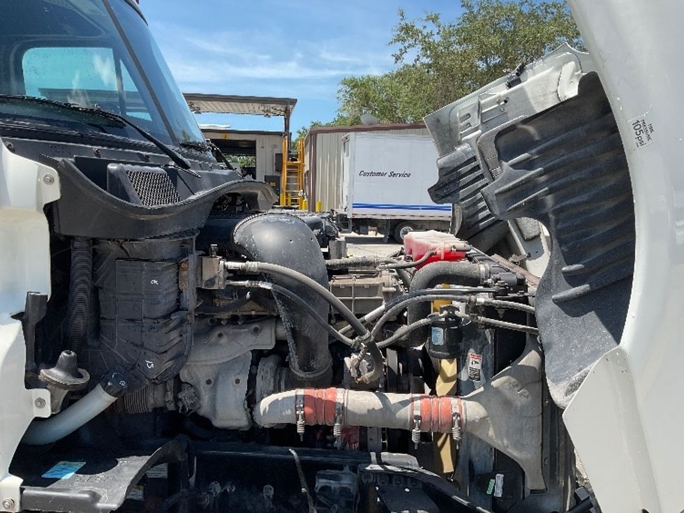 Day Cab Tractor-Heavy Duty Tractors-Freightliner-2019-Cascadia 12564ST-Tampa-FL-421,852\n\t\tmiles-$ 41,750 - Image 15
