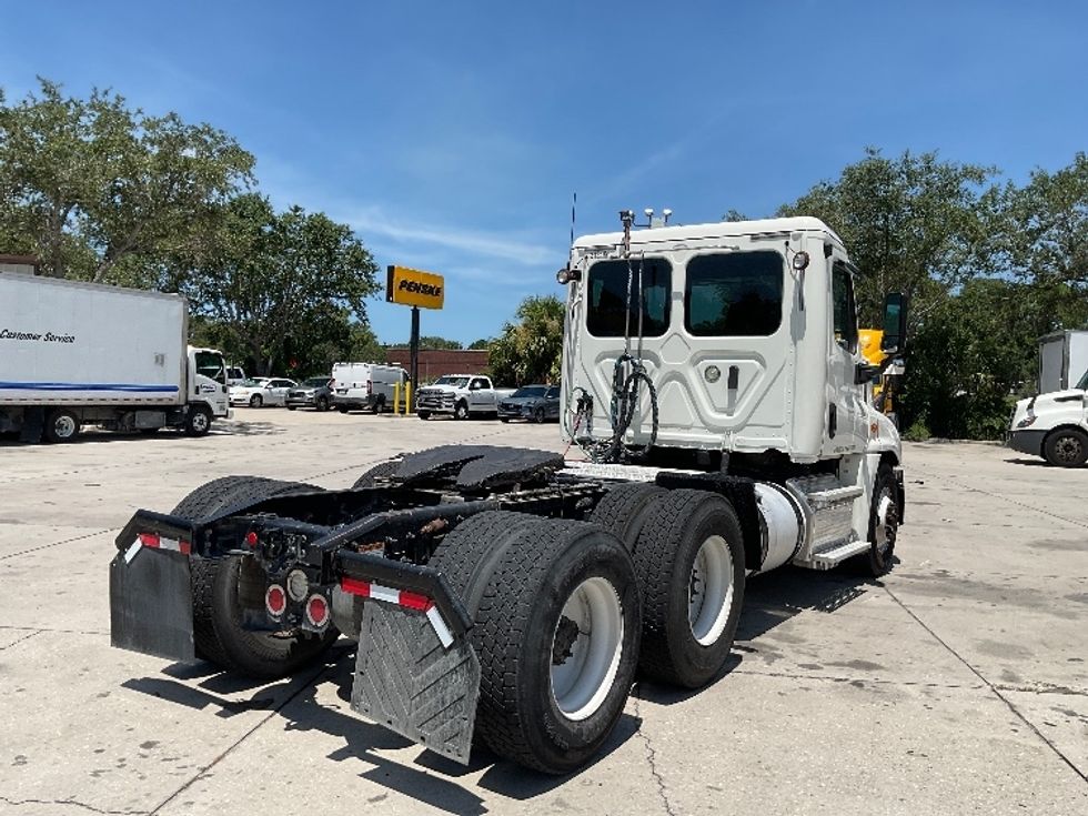 Day Cab Tractor-Heavy Duty Tractors-Freightliner-2019-Cascadia 12564ST-Tampa-FL-421,852\n\t\tmiles-$ 41,750 - Image 7
