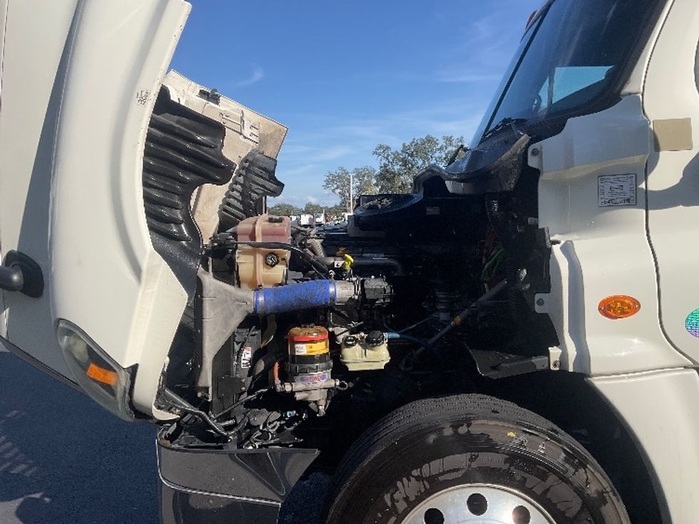 Day Cab Tractor-Heavy Duty Tractors-Freightliner-2019-Cascadia 12564ST-Tampa-FL-513,788\n\t\tmiles-$ 34,500 - Image 14