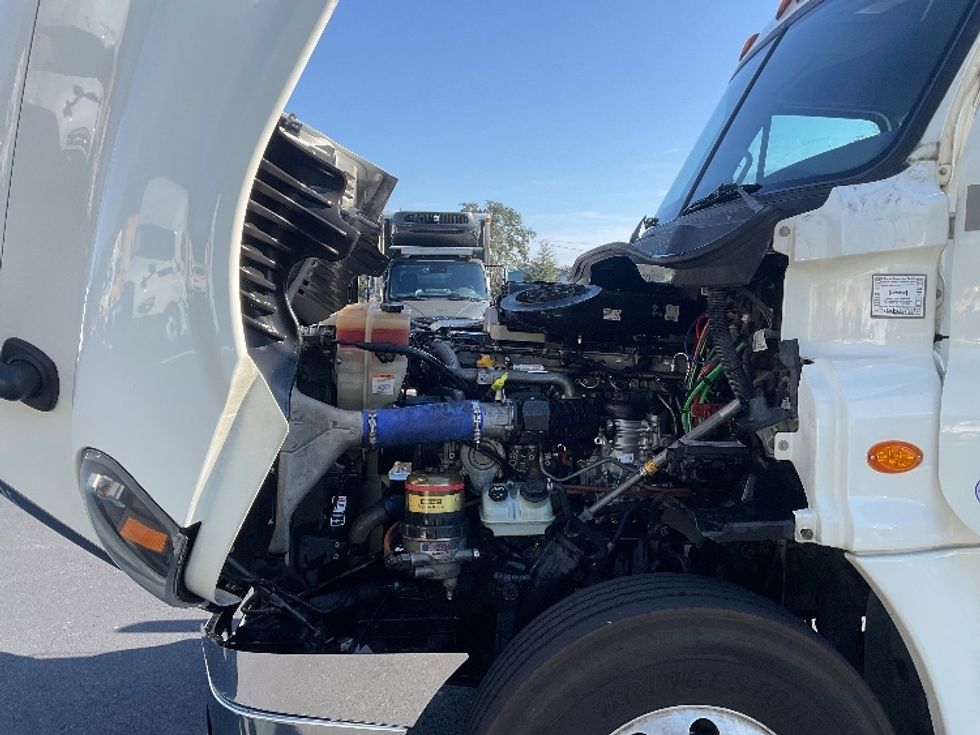 Day Cab Tractor-Heavy Duty Tractors-Freightliner-2019-Cascadia 12564ST-Tampa-FL-513,842\n\t\tmiles-$ 34,500 - Image 16