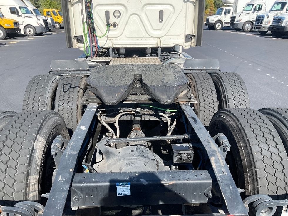 Day Cab Tractor-Heavy Duty Tractors-Freightliner-2019-Cascadia 12564ST-Tampa-FL-513,842\n\t\tmiles-$ 34,500 - Image 6