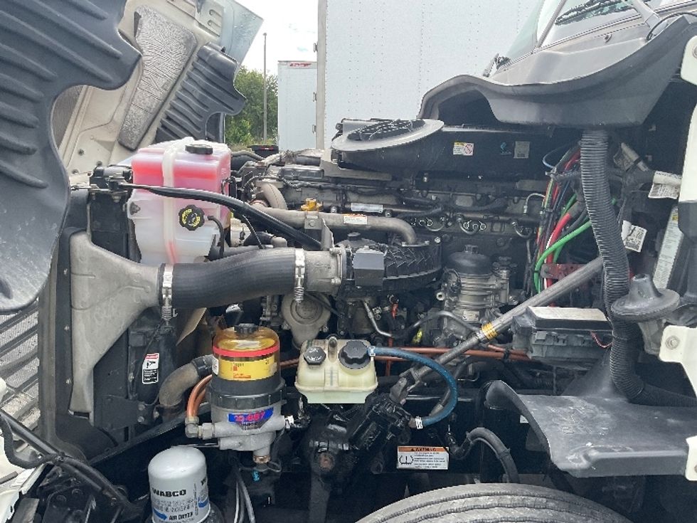 Day Cab Tractor-Heavy Duty Tractors-Freightliner-2019-Cascadia 12564ST-Tampa-FL-583,156\n\t\tmiles-$ 30,250 - Image 16