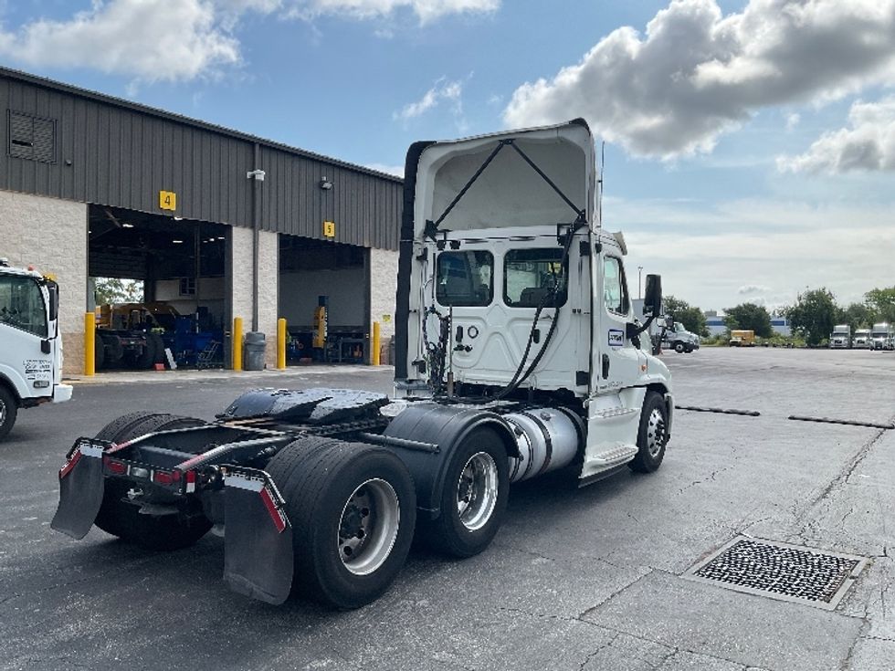 Day Cab Tractor-Heavy Duty Tractors-Freightliner-2019-Cascadia 12564ST-Tampa-FL-583,156\n\t\tmiles-$ 30,250 - Image 7