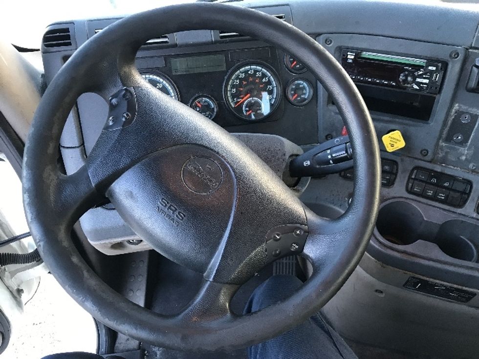 Day Cab Tractor-Heavy Duty Tractors-Freightliner-2019-Cascadia 12564ST-Tampa-FL-810,548\n\t\tmiles-$ 24,250 - Image 11